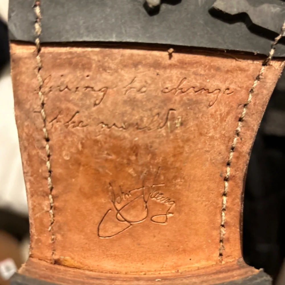 John Fluevog USA size 8 distressed Engineer Moto Angel Buckle leather boots - Picture 11 of 11